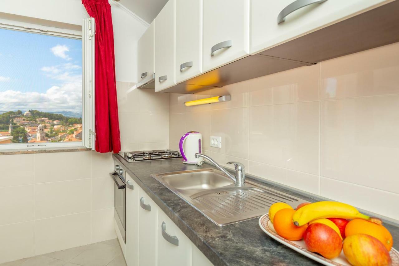 קאבטאט Apartments Vesna מראה חיצוני תמונה