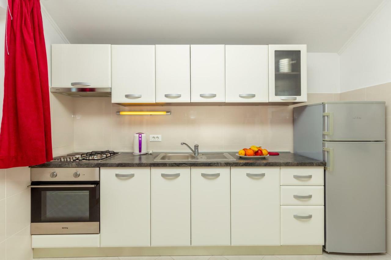 קאבטאט Apartments Vesna מראה חיצוני תמונה