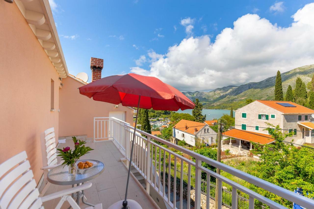 קאבטאט Apartments Vesna מראה חיצוני תמונה
